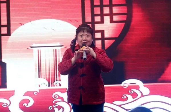 豫劇《小(xiǎo)二黑(hēi)選段》表演